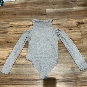 Forever 21 cold shoulder bodysuit, Sz Juniors M